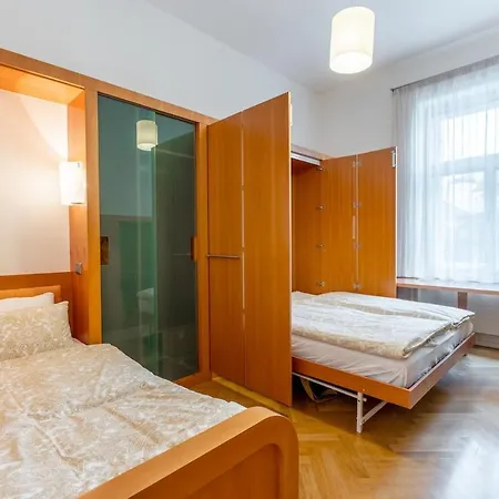Bright Oldtown 2bdr Apartment Prague