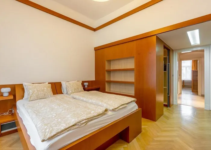 Bright Oldtown 2bdr Apartman Prága