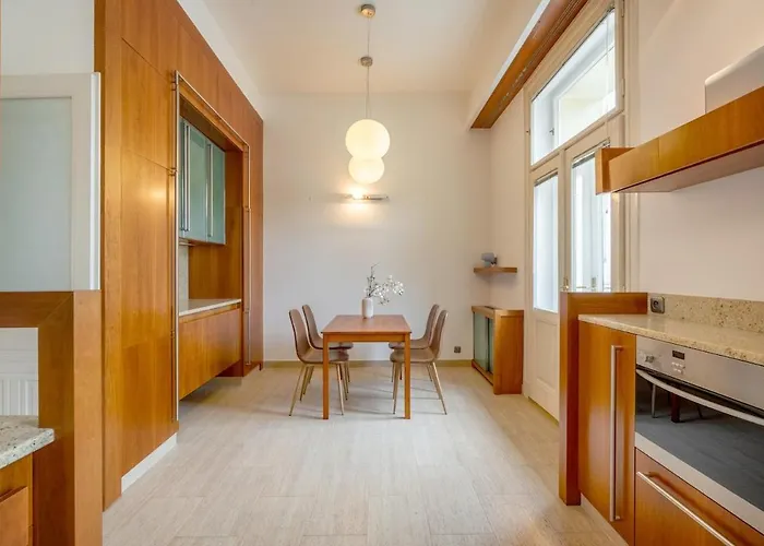Apartman Bright Oldtown 2bdr *